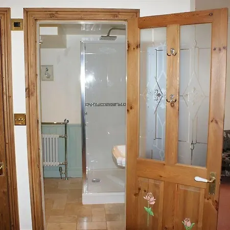 No.4 Hotel 3*